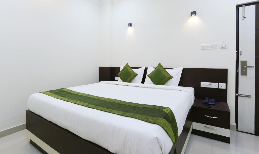 Двухместный ([Sanitized] Standard Double Room), Treebo Majestic Inn