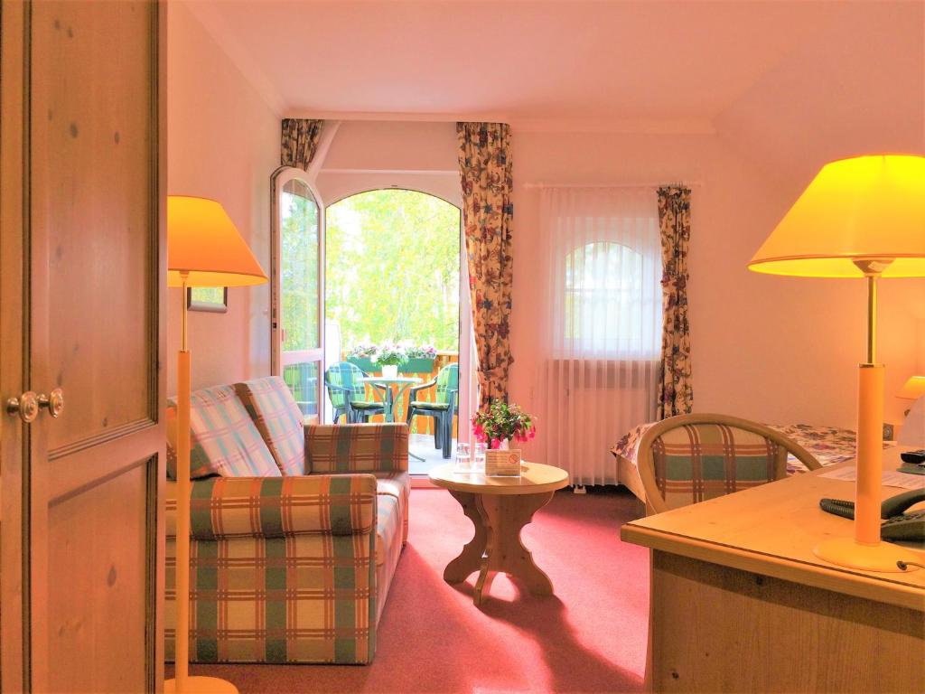 Landhaus Müritzgarten Hotel garni photo 4