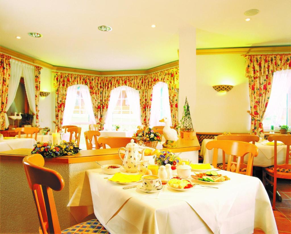 Landhaus Müritzgarten Hotel garni photo 2