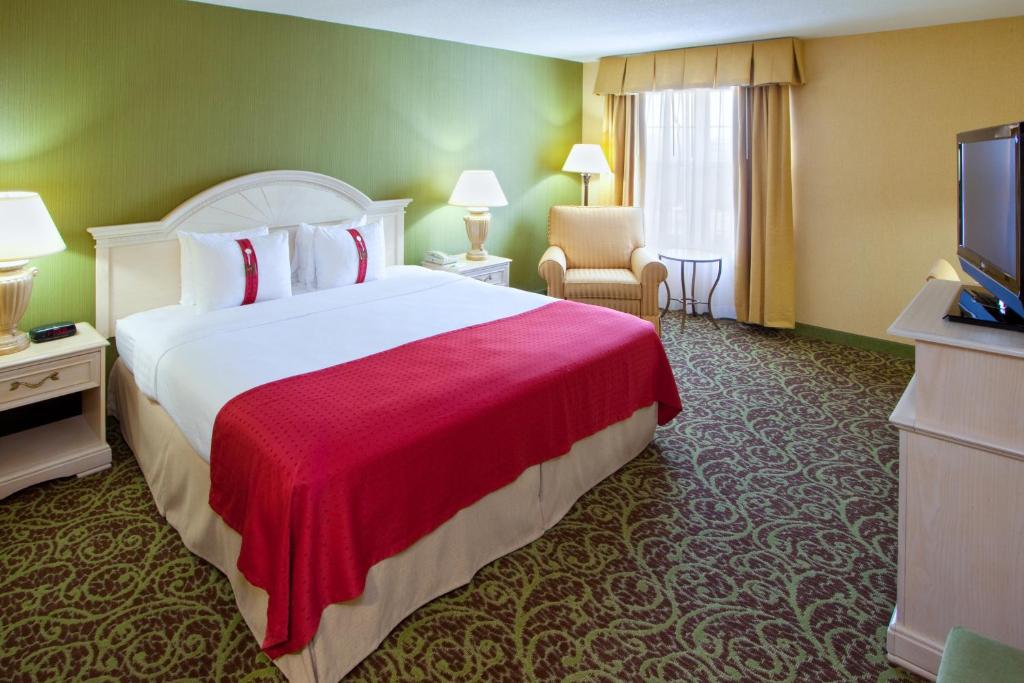 Holiday Inn Chantilly-Dulles Expo Airport, an IHG Hotel photo 3