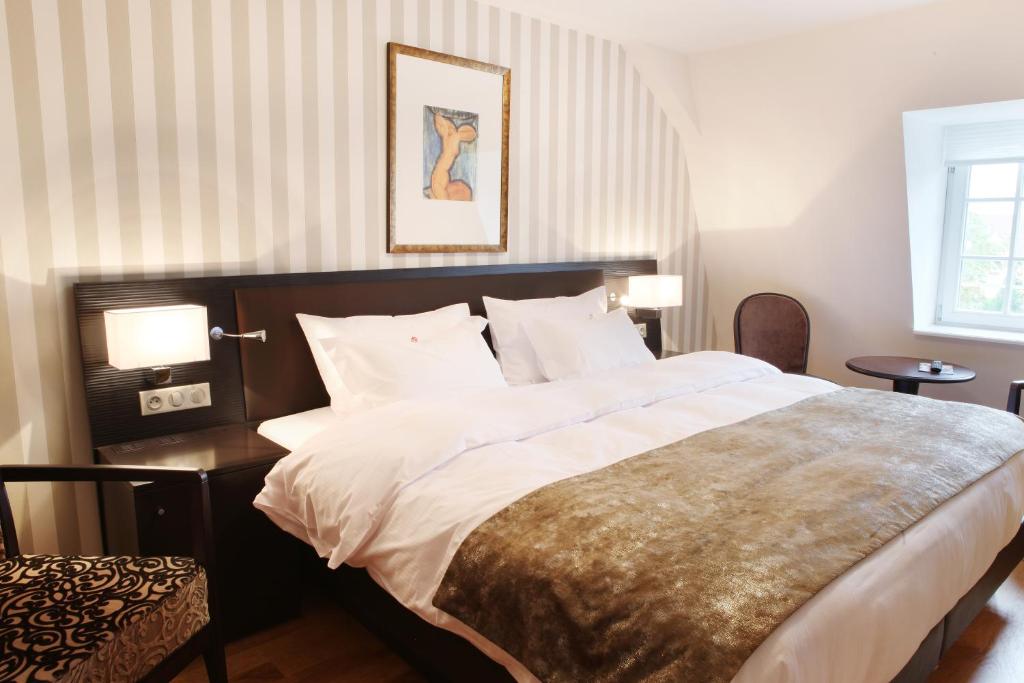 Двухместный (Улучшенный двухместный номер с 1 кроватью), Hôtel Ettenheim