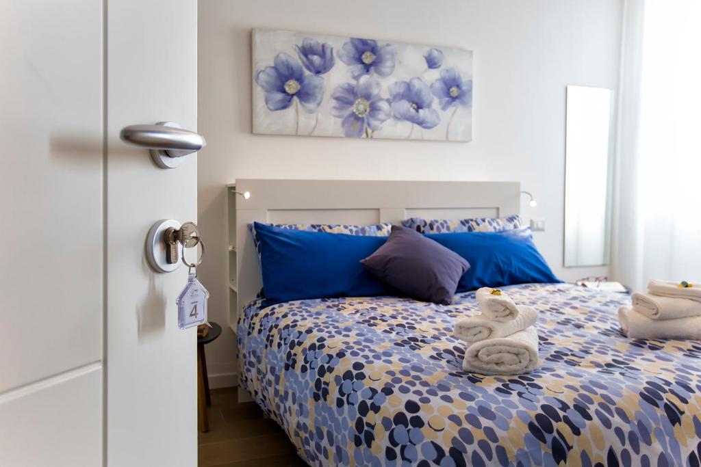 Jolie Julie Accomodation Room Type - Budget Double or Twin Room