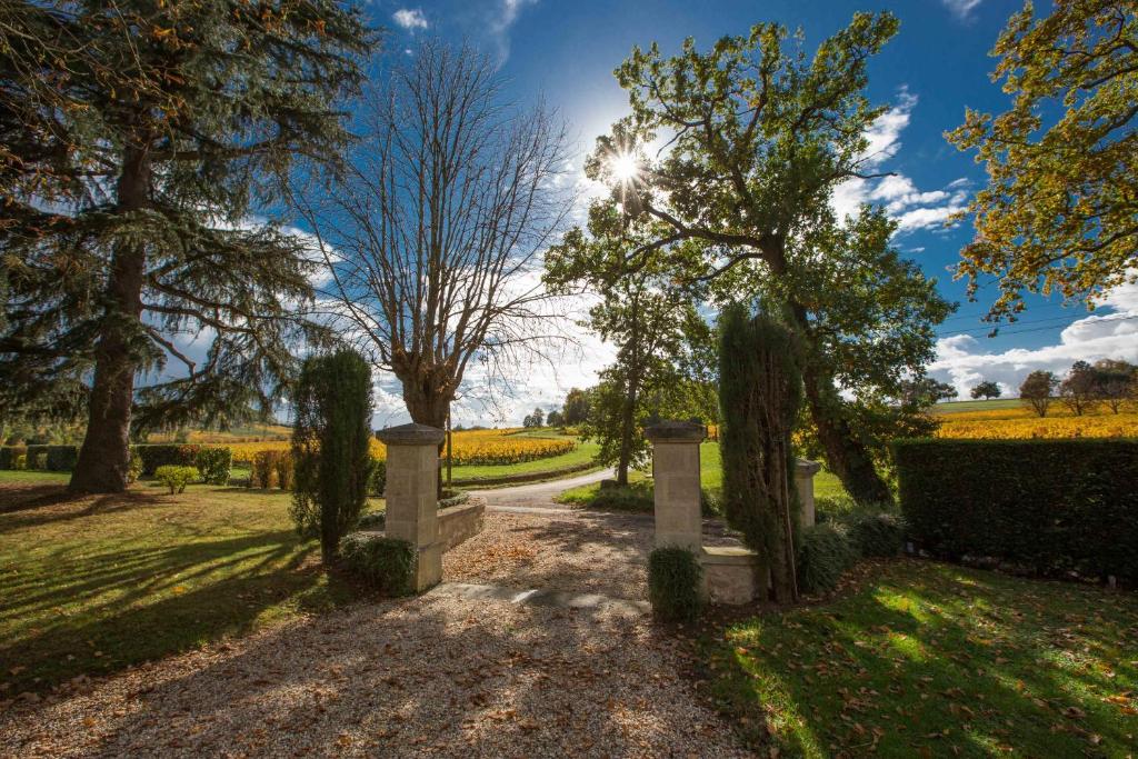 Chateau du Palanquey & SPA photo 1