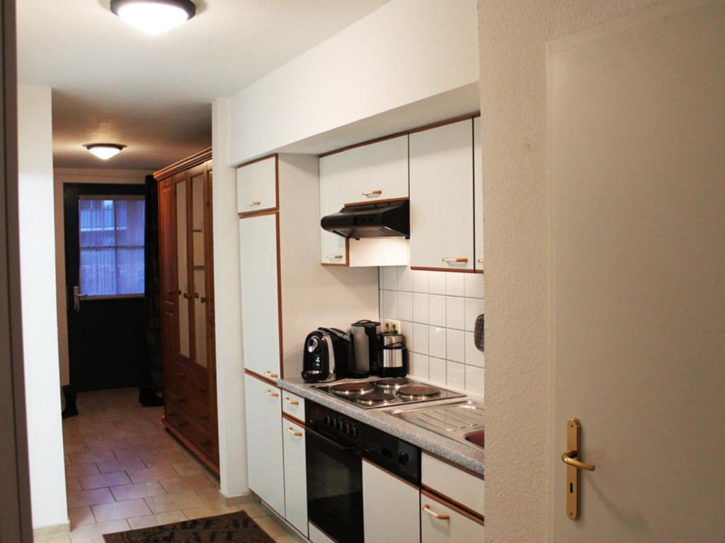 Charming Apartment in Boltenhagen with Terrace photo 4