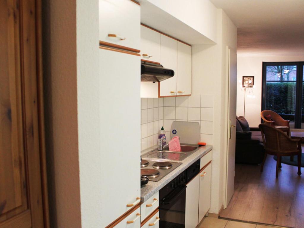 Charming Apartment in Boltenhagen with Terrace photo 3