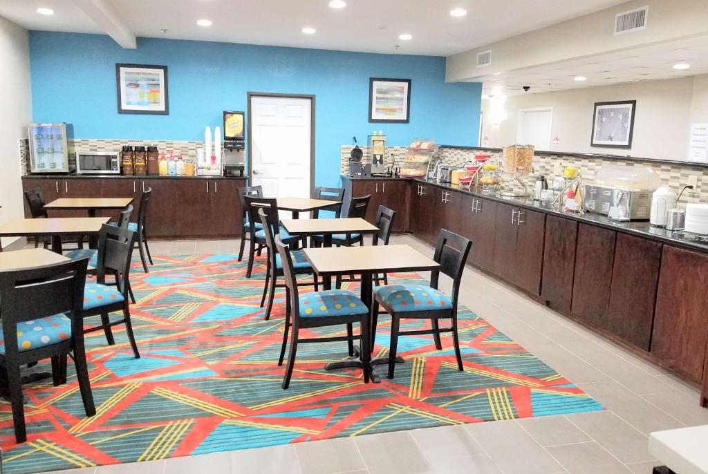 Hawthorn Suites Irving DFW South photo 2