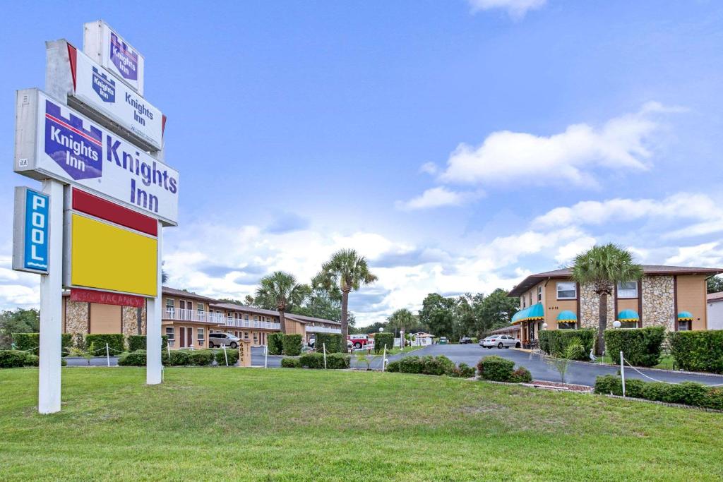 Knights Inn Kissimmee photo 2
