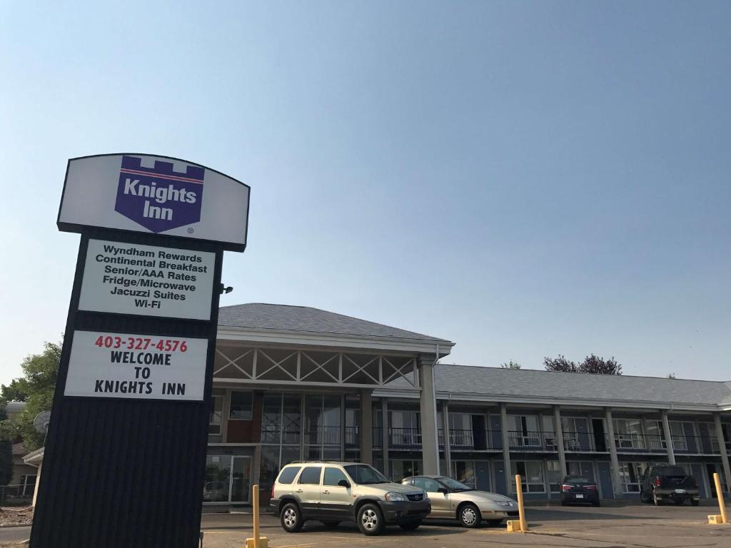 Knights Inn Lethbridge photo 2