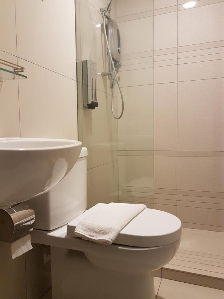 Номер (Кровать в общем номере для женщин с 4 кроватями), Hotel 1000 Miles