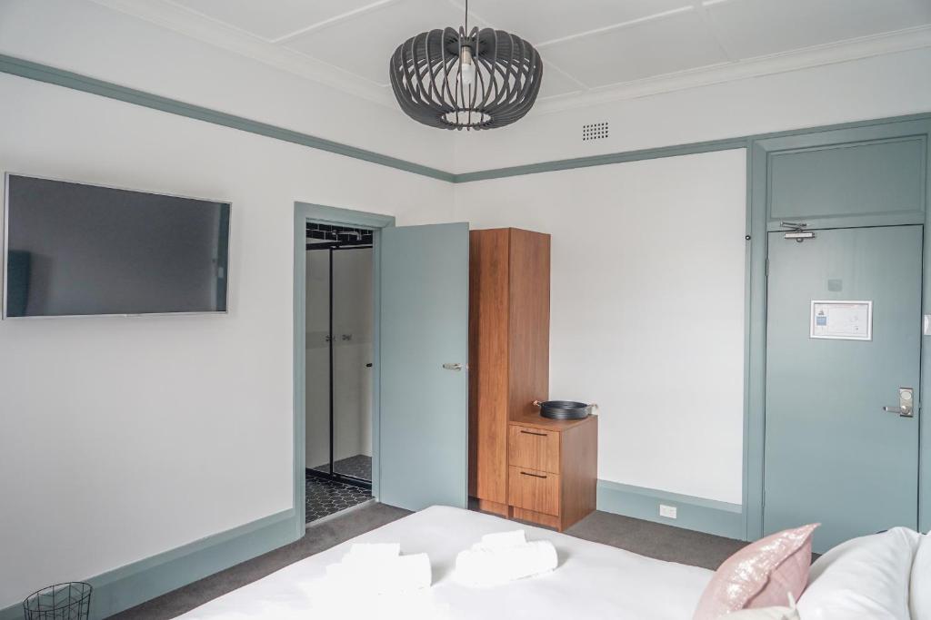 Oasis on Beamish Hotel Room Type - Superior King Room with Ensuite Bathroom