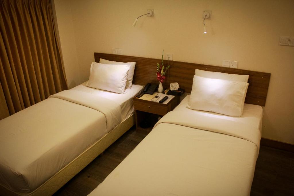 Hotel Ornate photo 4