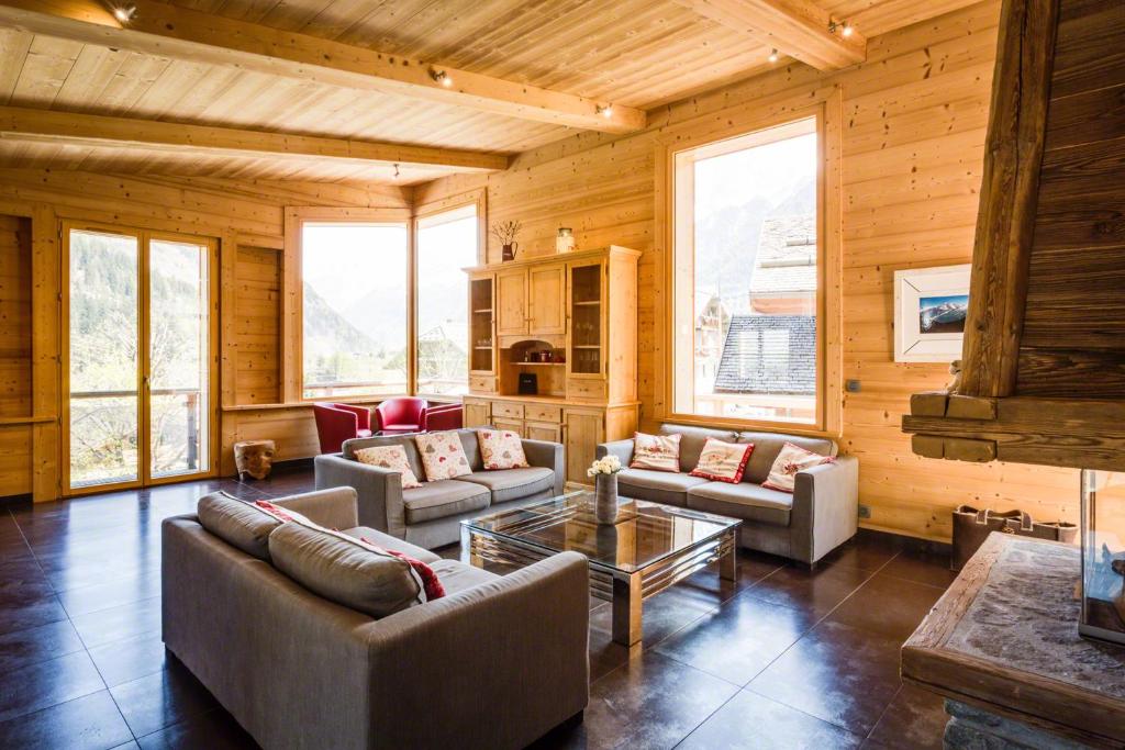 Chalet Base Camp photo 4