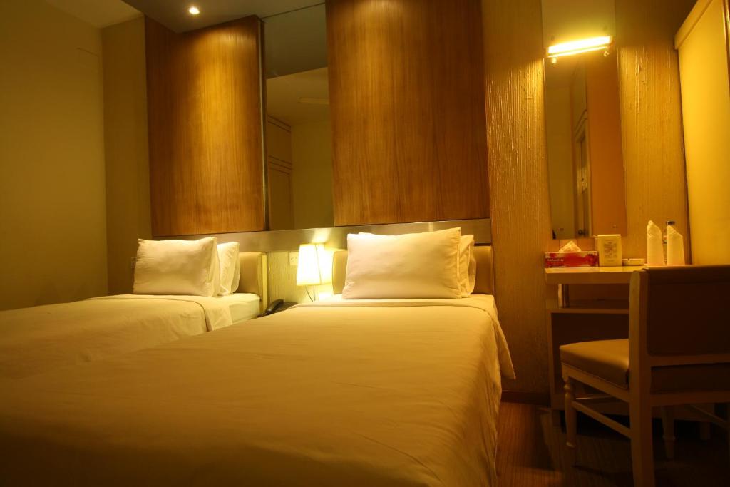 Hotel Ornate photo 3