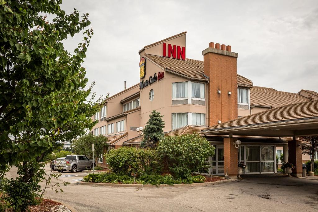 Monte Carlo Inn Oakville Suites photo 1