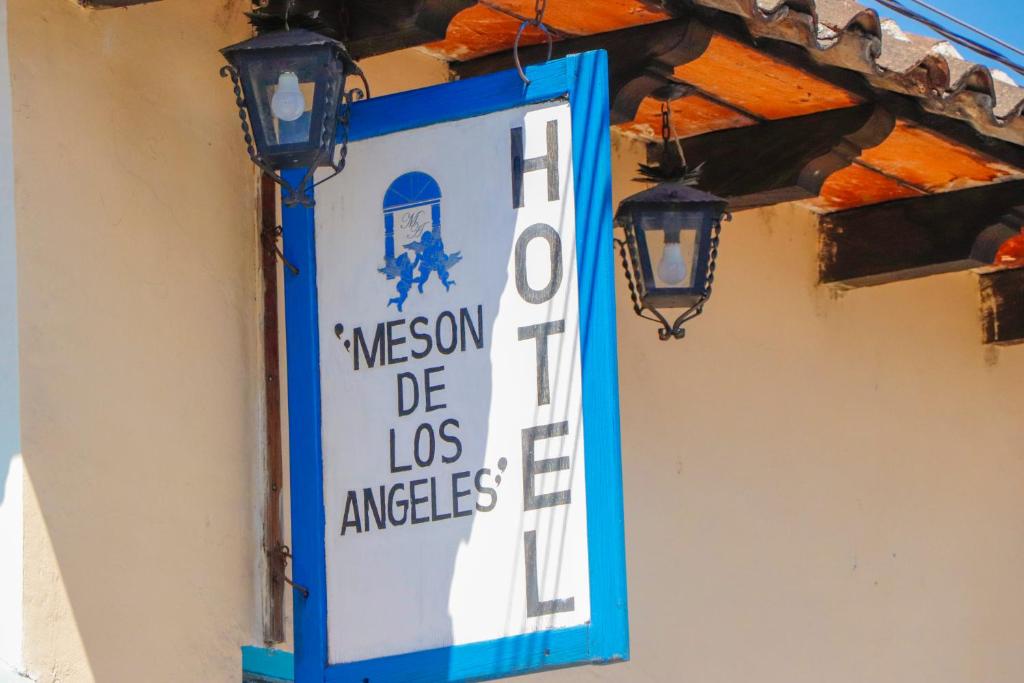 MESÓN DE LOS ÁNGELES photo 2