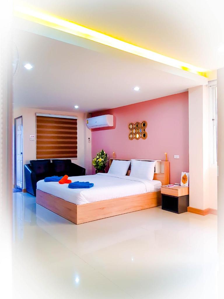 Сьюит (Люкс с балконом), Ambrosial Suites Premium Boutique Walking Street