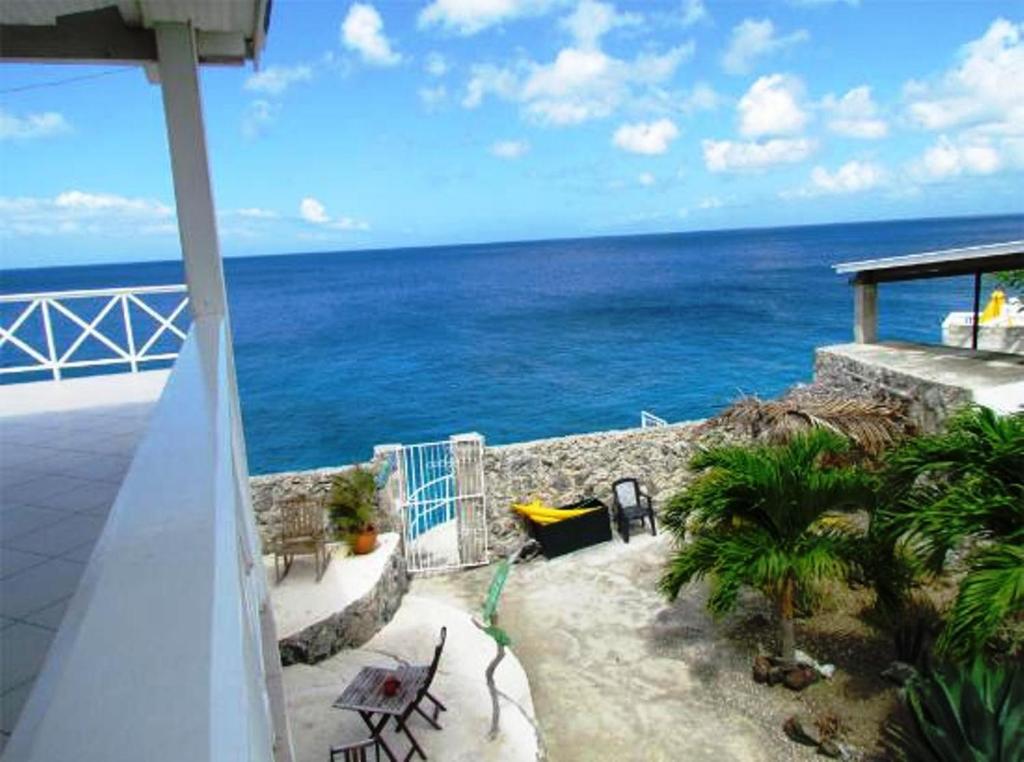 Dolphin Hearthouse photo 1