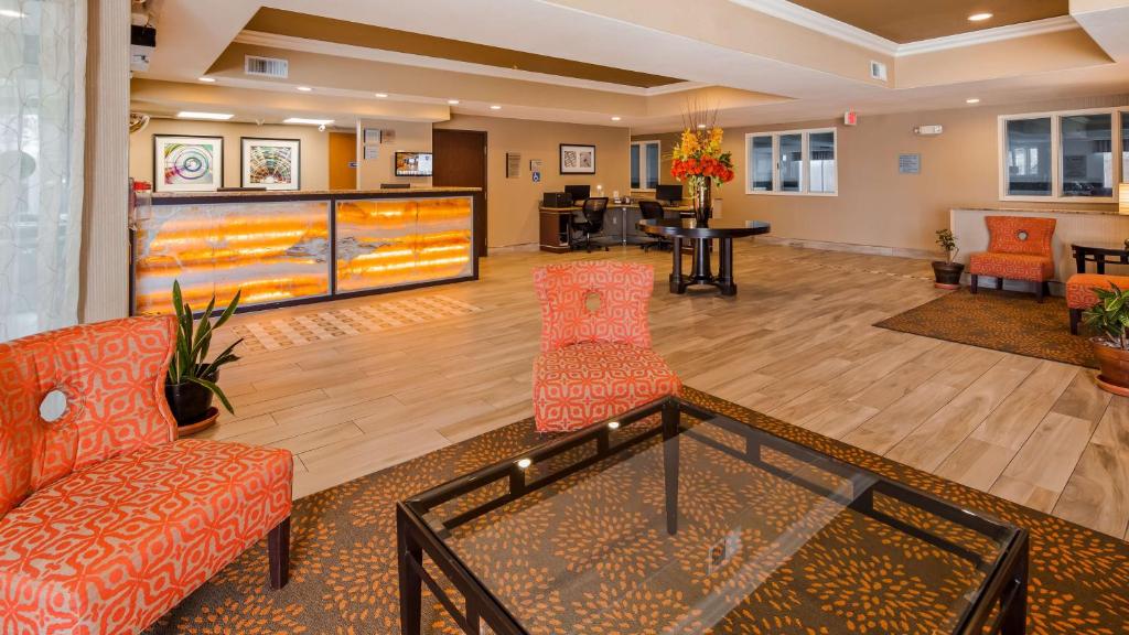 Best Western Airport Inn & Suites Oakland photo 2