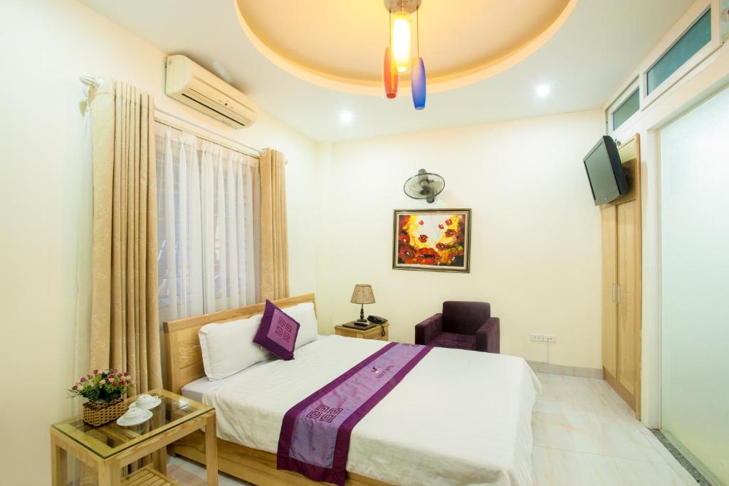 Двухместный (Двухместный номер Делюкс с 1 кроватью), Venus Hotel Ha Noi