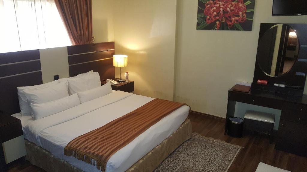 Апартаменты (Улучшенные апартаменты с 2 спальнями), Апарт-отель Boulevard City Suites Hotel Apartments