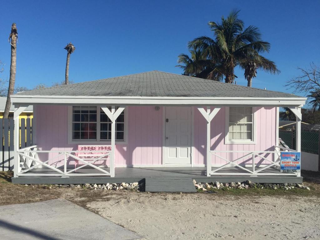 Bimini Seaside Villas - Pink Cottage with Beach View photo 1