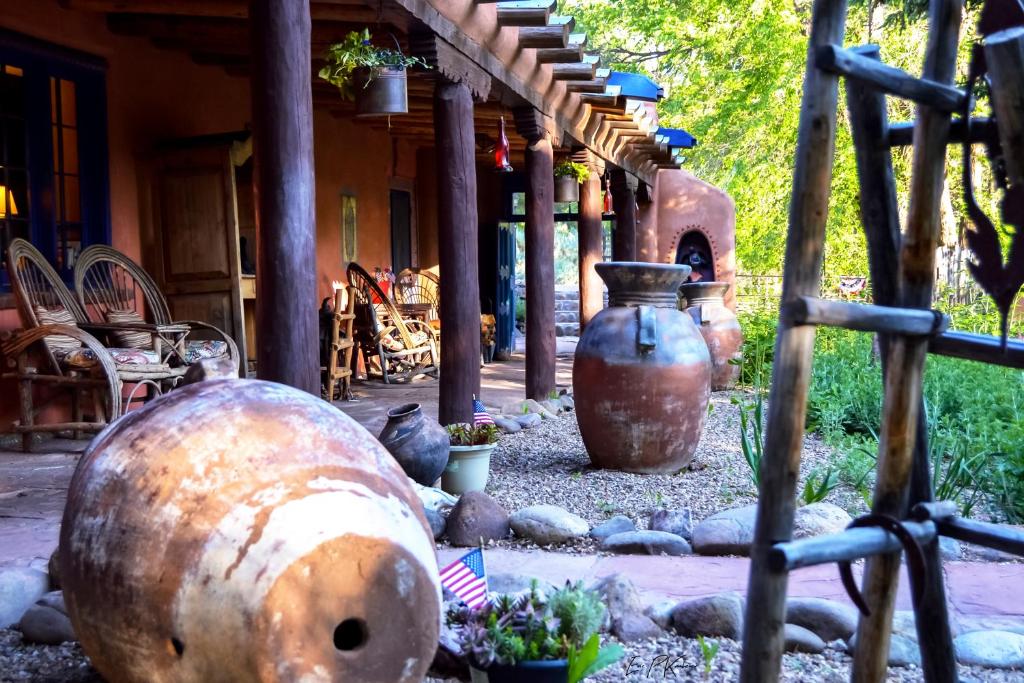 Adobe & Pines Inn image