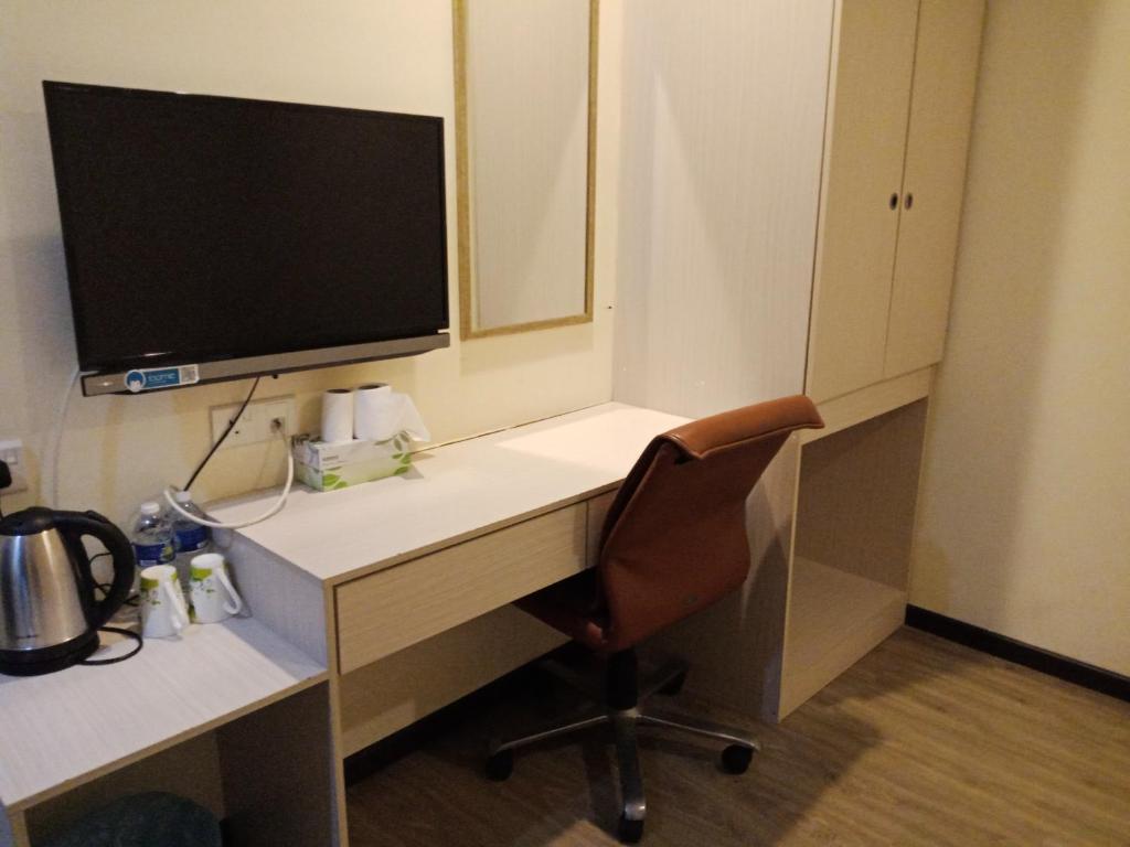 Двухместный (Стандартный номер с кроватью размера «king-size»), Home Inn 2 Taman Bukit Segar