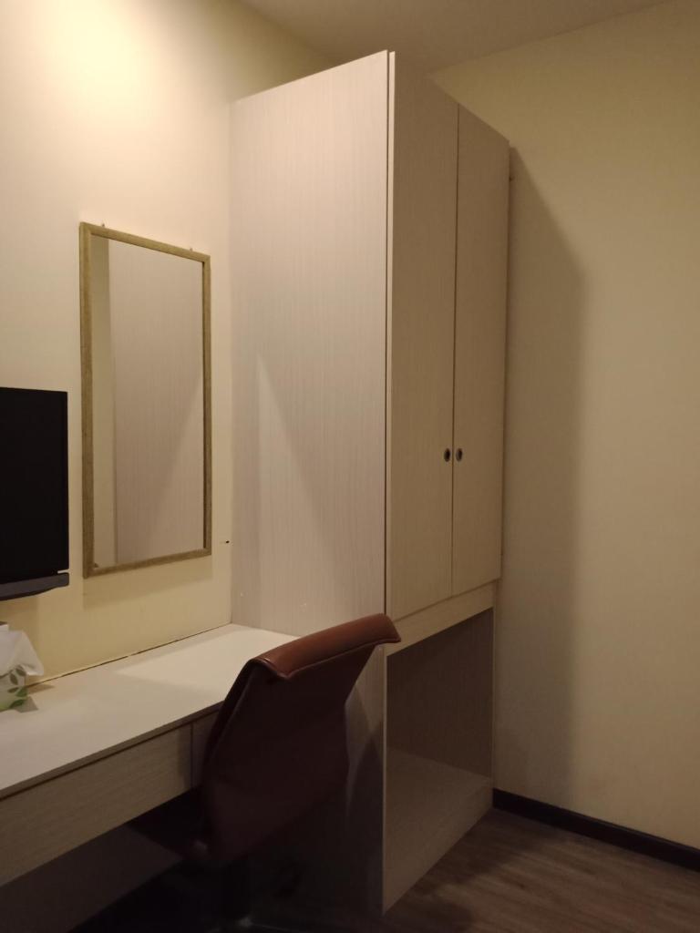 Двухместный (Стандартный номер с кроватью размера «king-size»), Home Inn 2 Taman Bukit Segar