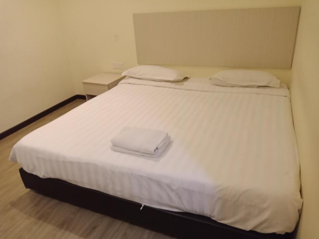 Двухместный (Стандартный номер с кроватью размера «king-size»), Home Inn 2 Taman Bukit Segar