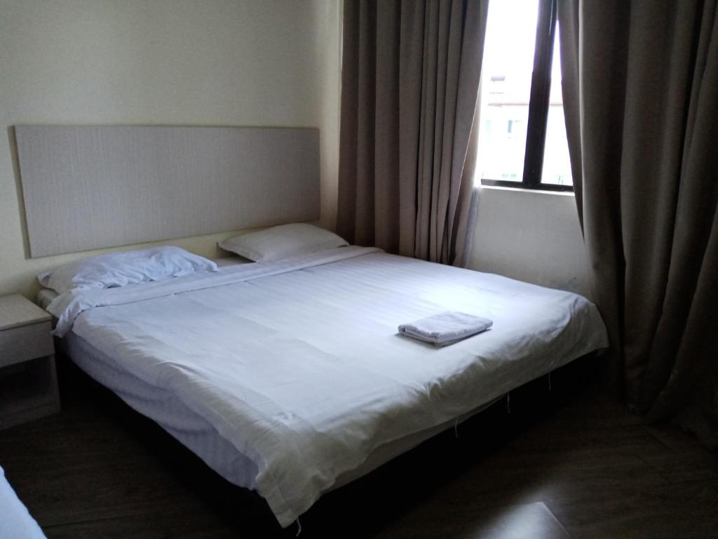 Двухместный (Улучшенный номер с кроватью размера «king-size»), Home Inn 2 Taman Bukit Segar