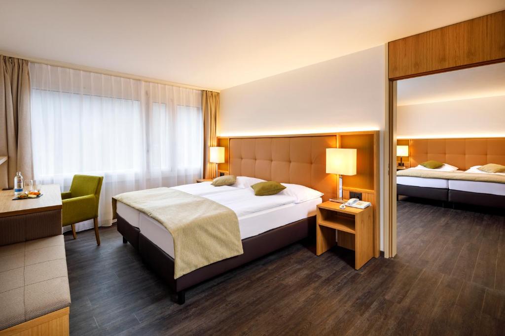 Ramada by Wyndham Baden Hotel du Parc photo 2