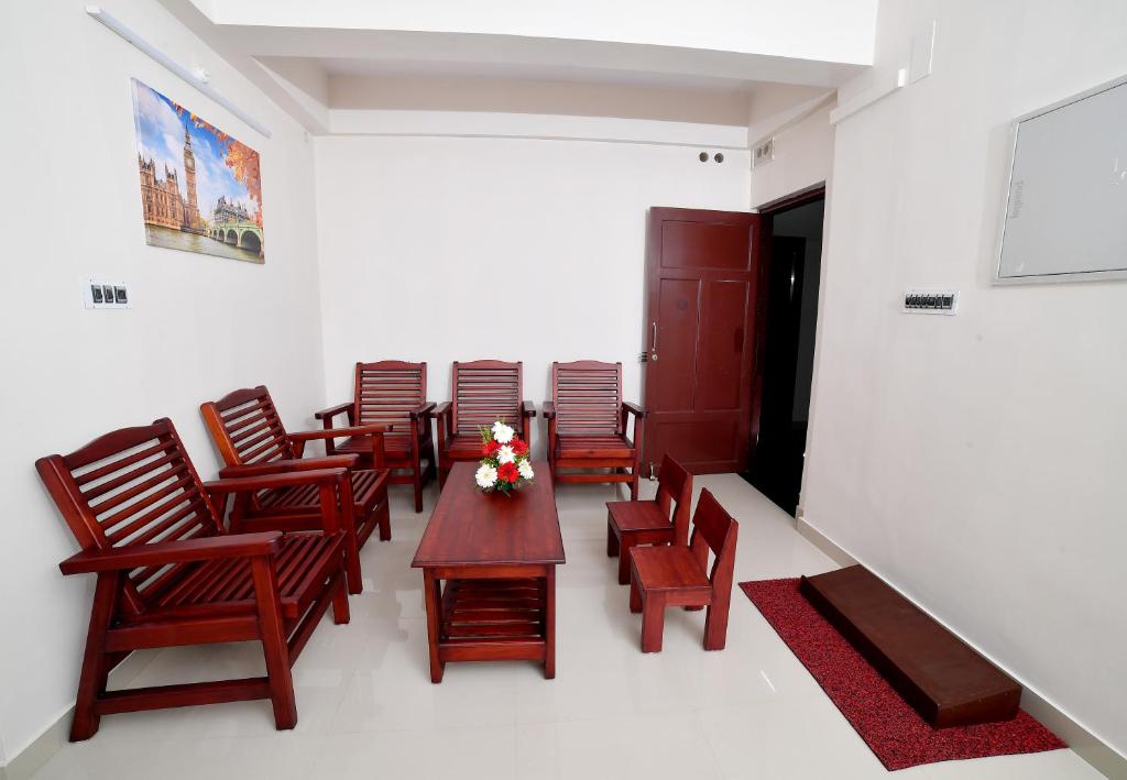 Апартаменты (Apartment Non AC), Indeevaram Residency