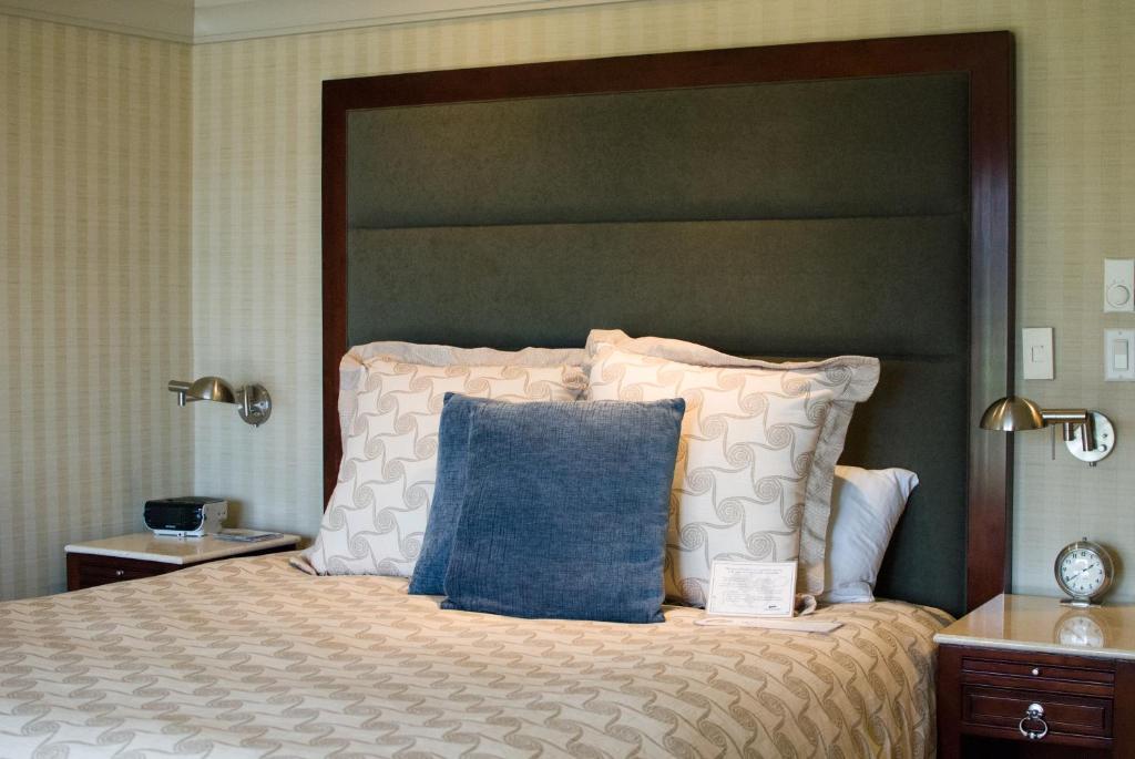 Monterey Bay Inn photo 4