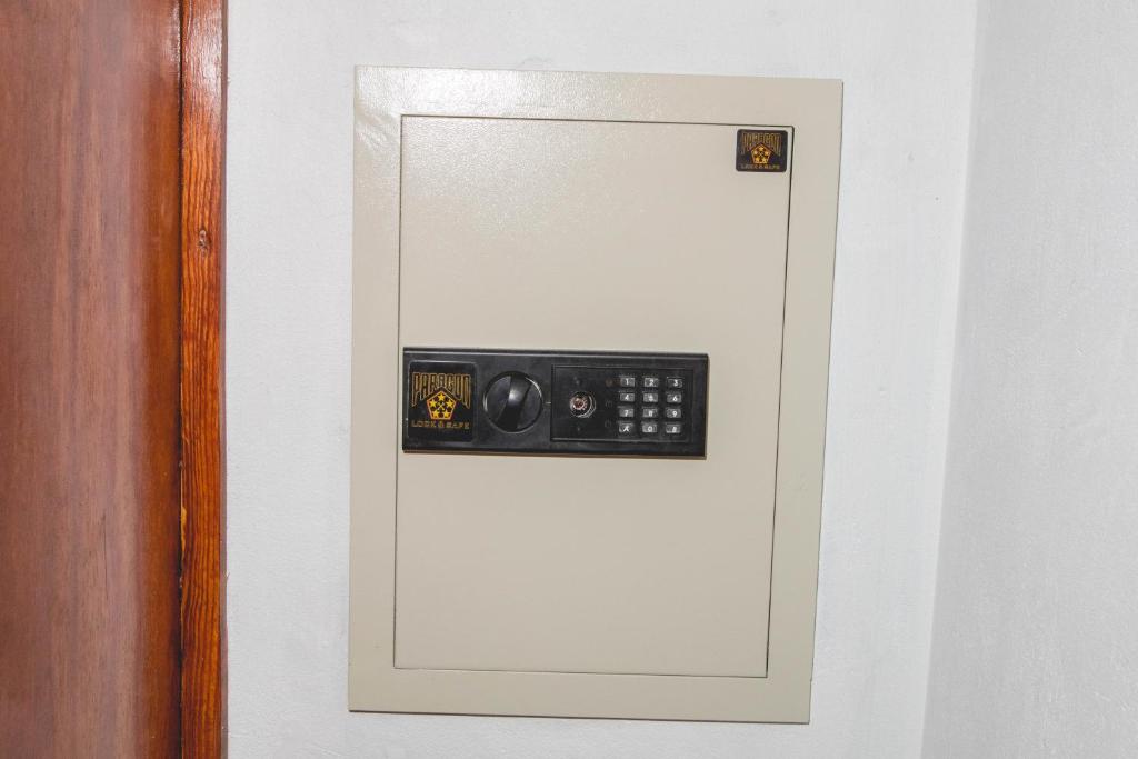 Frontline Apartments photo 4