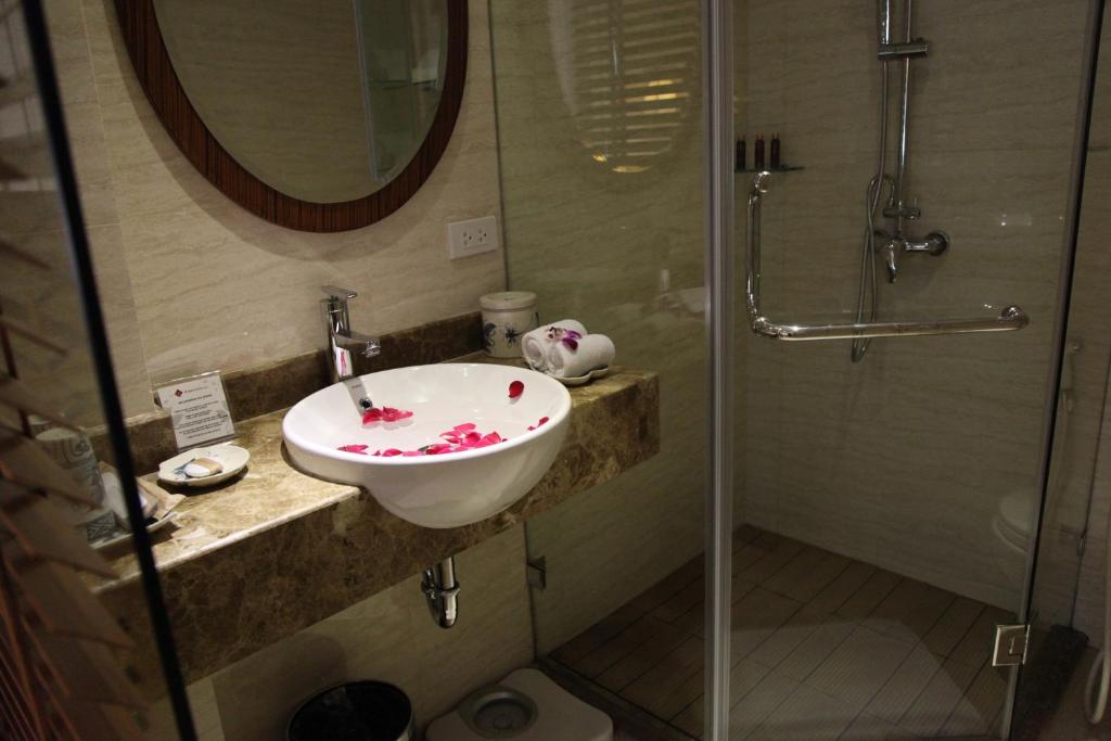 Двухместный (Двухместный номер Делюкс с 1 кроватью), Hanoi Elite Hotel