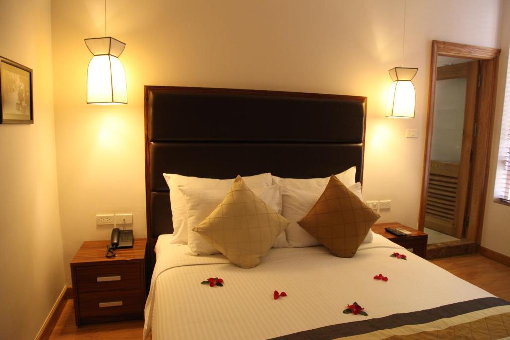 Двухместный (Улучшенный двухместный номер с 1 кроватью), Hanoi Elite Hotel