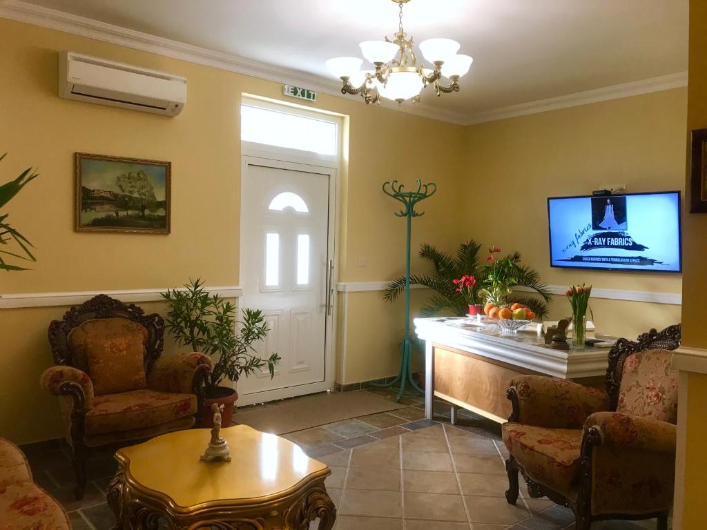 Family Hotel Gradina photo 1