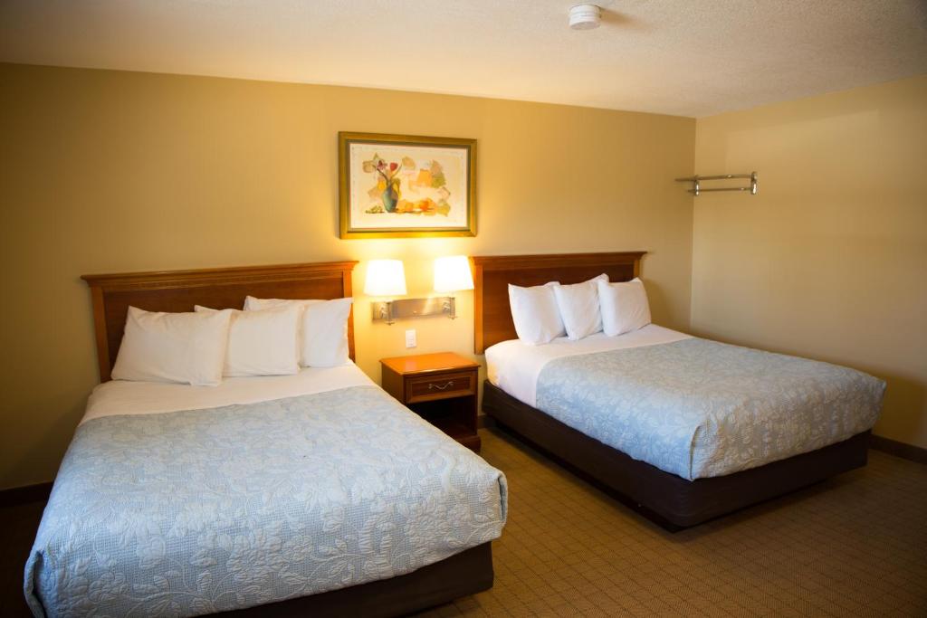 Midway Motel photo 4