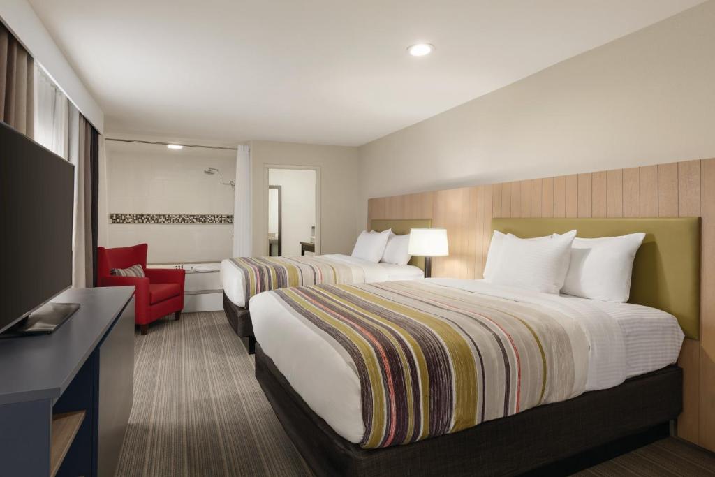 Country Inn & Suites by Radisson, Bakersfield, CA Room Type - Studio with Two Queen Beds - Non-Smoking