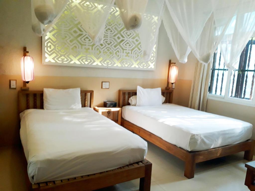 Vinh Hưng Library Hotel