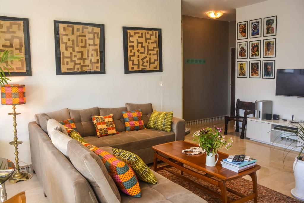 Appartement moderne moroccan/African décoration photo 3