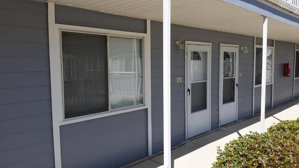 Beach Comber at Oak Shores image