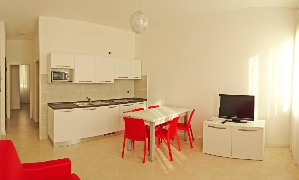 Campione Ora apartments by Gardadomusmea photo 4
