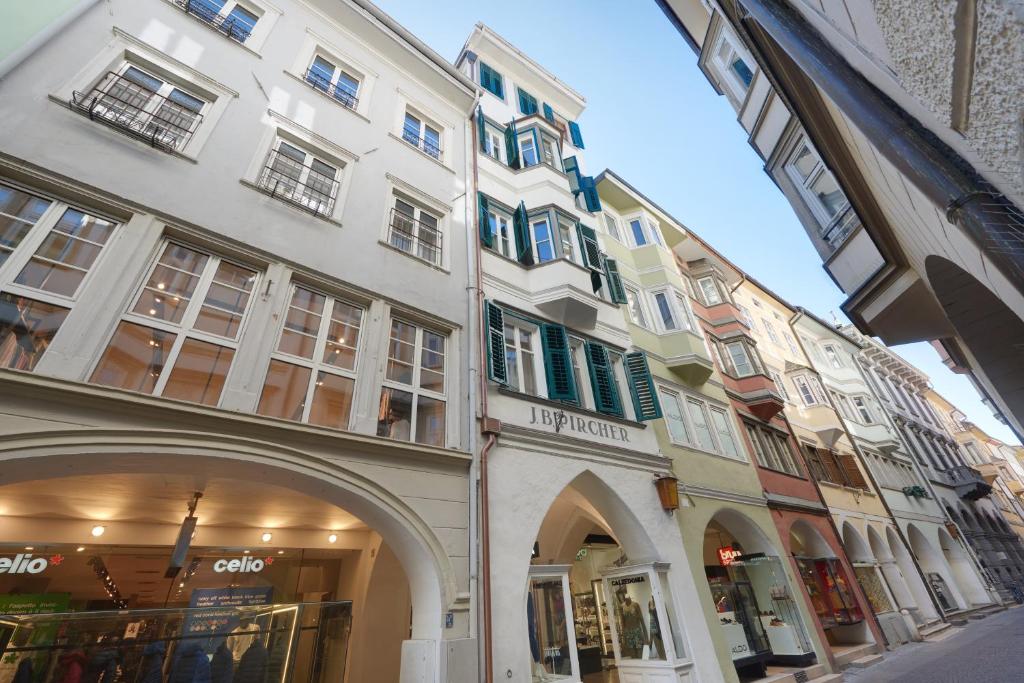 Arcade Apartments photo 3
