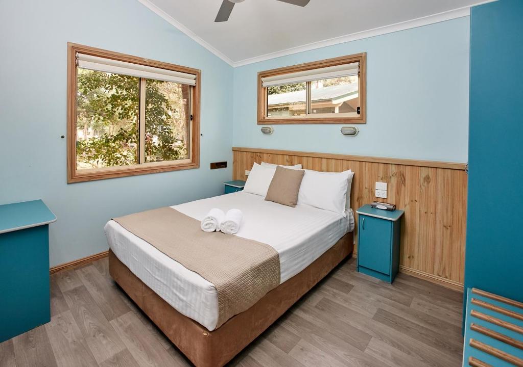 NRMA Budgewoi Holiday Park - Tap to explore photos