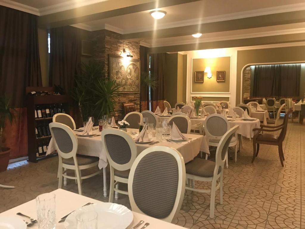 Family Hotel Gradina photo 3
