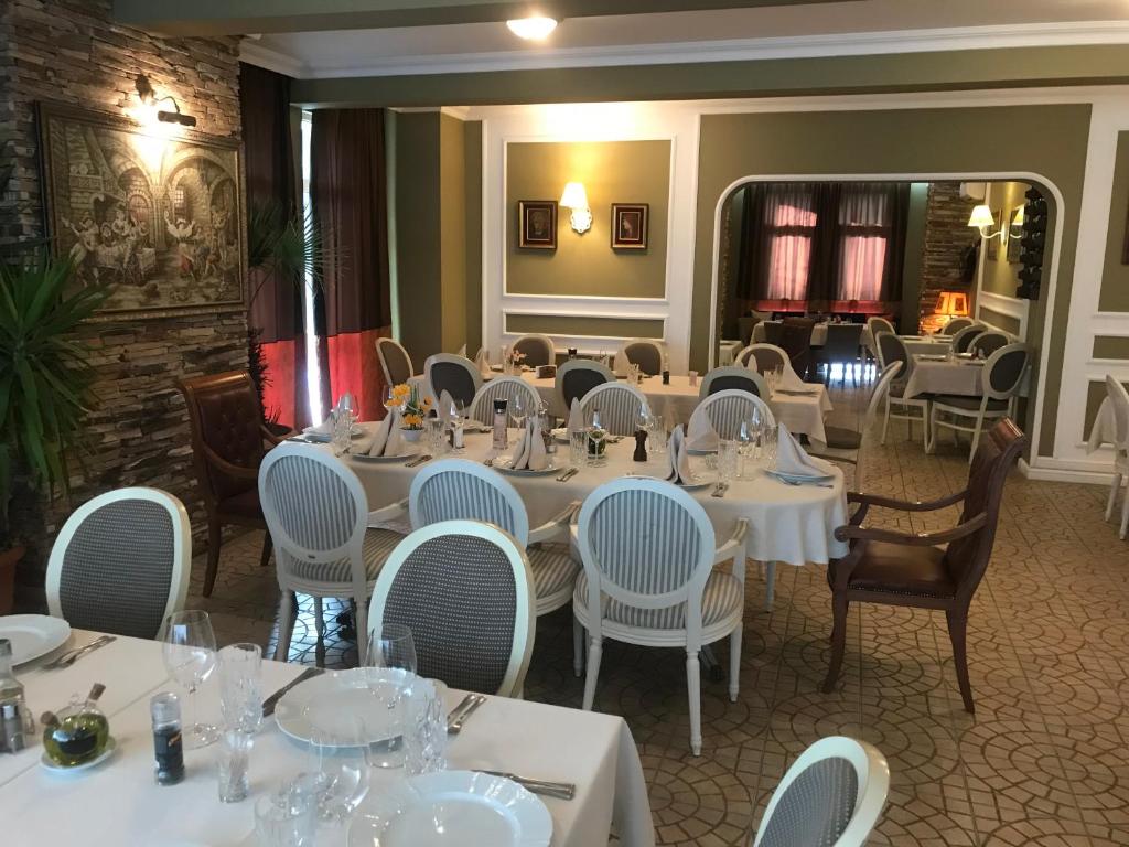 Family Hotel Gradina photo 2