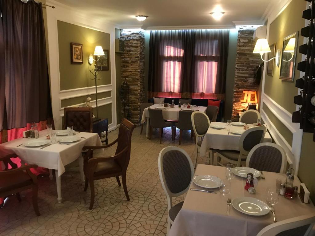 Family Hotel Gradina photo 4