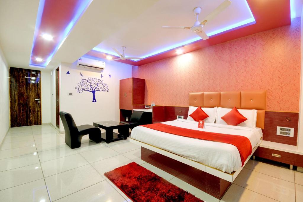 Двухместный (Номер Делюкс с кроватью размера «king-size»), Hotel Hillton Inn