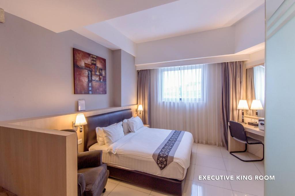 Двухместный (Представительский номер с кроватью размера «king-size»), De Elements Business Hotel KL